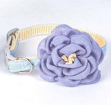 Load image into Gallery viewer, Cat Collar Flower Design