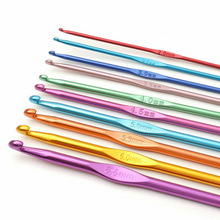 Load image into Gallery viewer, Crochet Hook Set Weaving Knitting Needles Craft Tool Set 22PCS