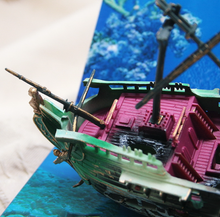 Load image into Gallery viewer, AQUARIUM FISH TANK LARGE PIRATE SHIP BOAT WRECK ORNAMENT HANDPAINTED