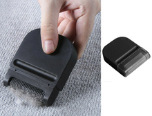 Load image into Gallery viewer, Mini Lint Remover Manual Cleaning Tool
