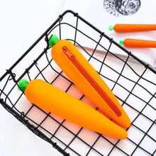 Load image into Gallery viewer, Pencil Case Carrot Pencil Case