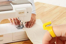 Load image into Gallery viewer, 3pcs Sewing Thimble Ring Blade Finger Thimble Thread Cutter Crafts