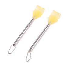 Load image into Gallery viewer, Handy Back Scratcher Extendable Pen Clip