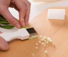 Load image into Gallery viewer, Kitchen Scallion Onion Shred Silk Knife