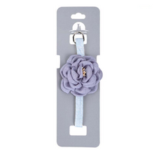 Load image into Gallery viewer, Cat Collar Flower Design

