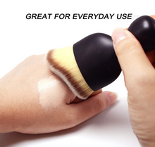 Load image into Gallery viewer, Foundation Makeup Brush Flat Kabuki Travel Foundation Brush
