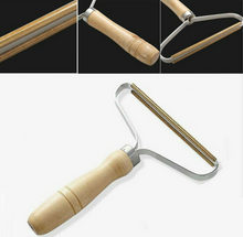 Load image into Gallery viewer, Reusable Pet Hair Remover Sofa Clothes Lint Cleaning Brush Dog Cat Fur Roller
