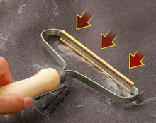 Load image into Gallery viewer, Reusable Pet Hair Remover Sofa Clothes Lint Cleaning Brush Dog Cat Fur Roller
